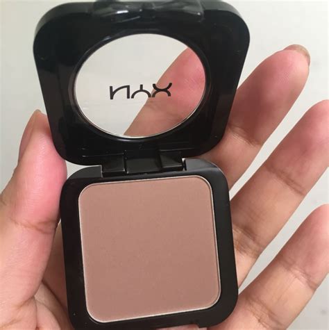 Nyx Taupe Blush