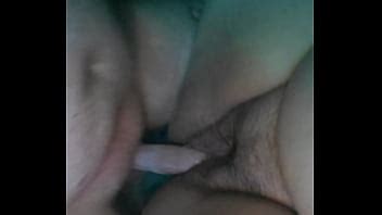 Trentenaire éjacule XVIDEOS