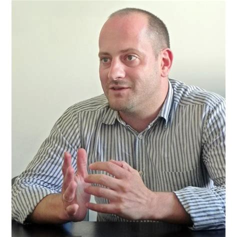 Радан Кънев: Първите помляни от бой бяха мирно седящи хора