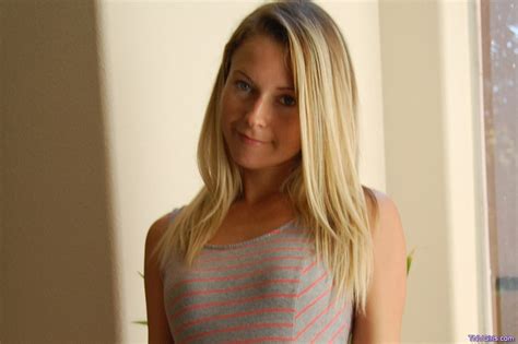 Beautiful Babe Takes Off Her Cute Dress To Show Her Small Tits Her