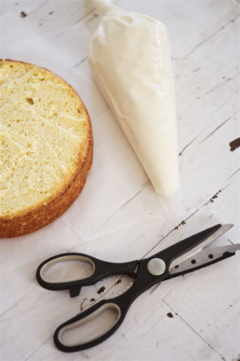 How To Make A Naked Cake Kristi Murphy Diy Blog