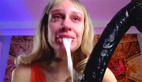 Shiny Bbc Dildo Deepthroat