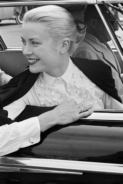 Jogo Paciencia On Line - The Story Behind Cartier’s Unisex Trinity Ring – Beloved By Grace Kelly ...