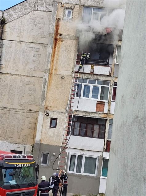 Foto Incendiu La Un Apartament Din T Rgu Neam