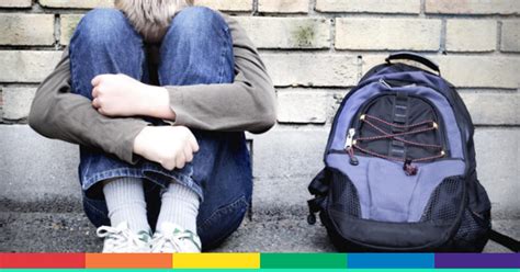 Napoli Fuori Da Casa Perch Gay Il Tribunale Obbliga Famiglia Al Mantenimento