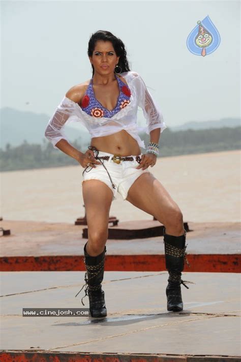 Puja Hot Pics Photo Of
