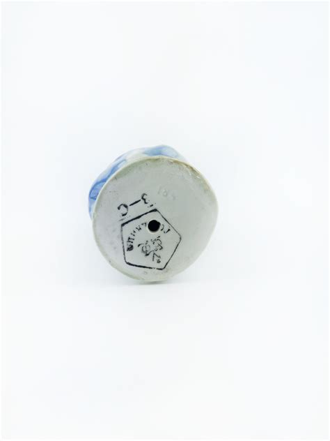 Статуэтка "Медведь с балалайкой" (Городница) - Интернет-магазин