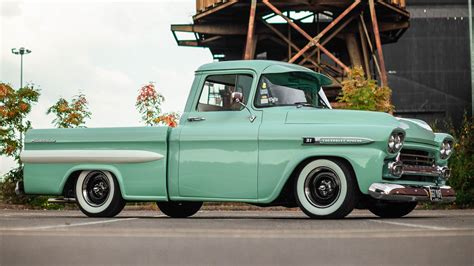 Custom Home Built 1959 Chevrolet Apache 31 Fleetside 350 Pickup Truck