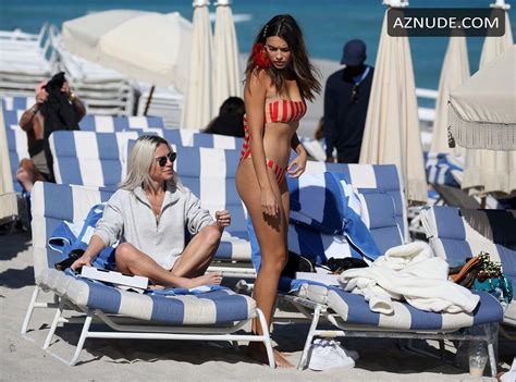 Melody De La Fe Sexy Relaxing In Bikini At Her Hotel In Miami Beach AZNude