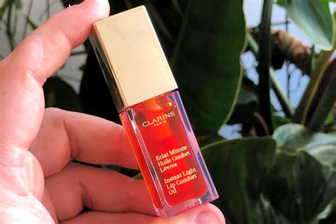 The Clarins Lip Oil Plus 8 Other Lip Oils Everyone Is Talking About