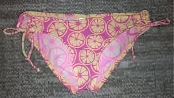 La Parte Inferior Del Bikini Xhilaration De Mi Hermanastra Xvideos