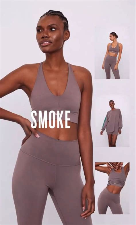 6 Hot Sexy Julia Phillips Bikini Pics