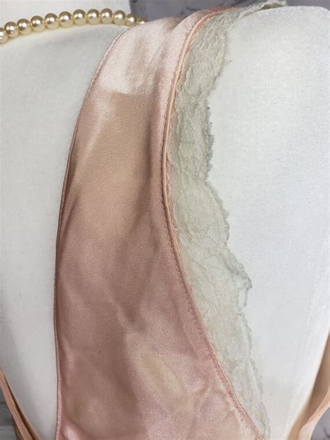 S Pastel Peach Nude Lace Embroidered Satin Nightgow Gem