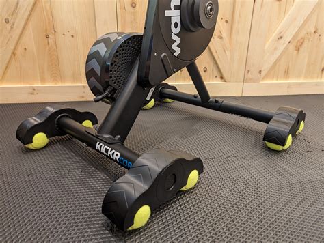 Wahoo Kickr Core Rocker Feet, Turbo Trainer, Indoor Bike Trainer, Zwift ...