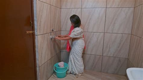 Priyanka M Jain Hot Sexy Shows Her Light View Of Stomach Tummy Body In White Saree YouTube