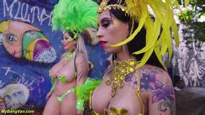 Madre Latina Sambaporno