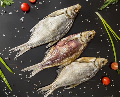 Лещ вяленый Астраханский – купить в магазине Вобламания с доставкой