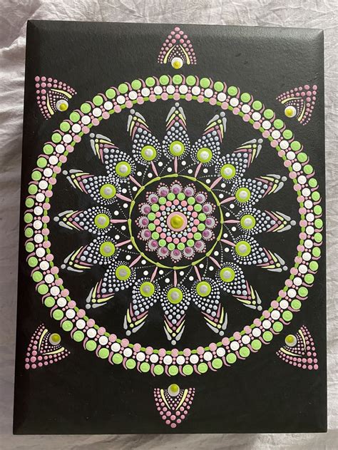 Pin By Marta Eliana Casas Rojas On Puntillismo Mandala Art Lesson