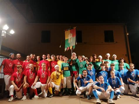 Palio Con La Montata Dopo 9 Anni Torna A Vincere Il Rione La Punta