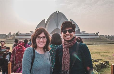 qutub minar lotus temple jama masjid chandni chowk guided  tinggly