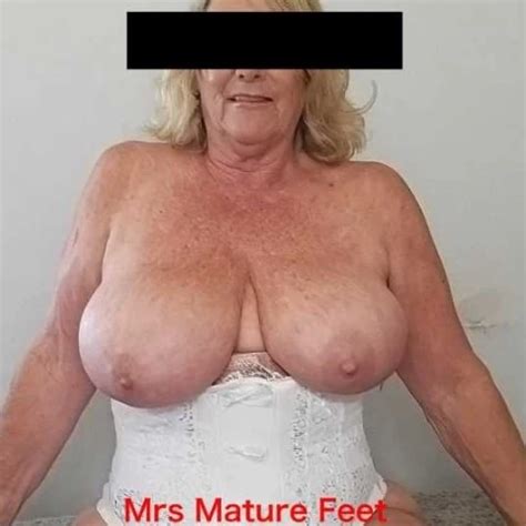 Mrs Mature Feet Removing Her Soft Bralette Part Amateur Porn Feat Mr Mf Xhamster