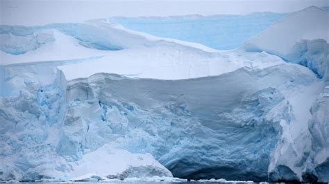 Scientists Make Worrying Discovery Under Antarcticas ‘doomsday Glacier