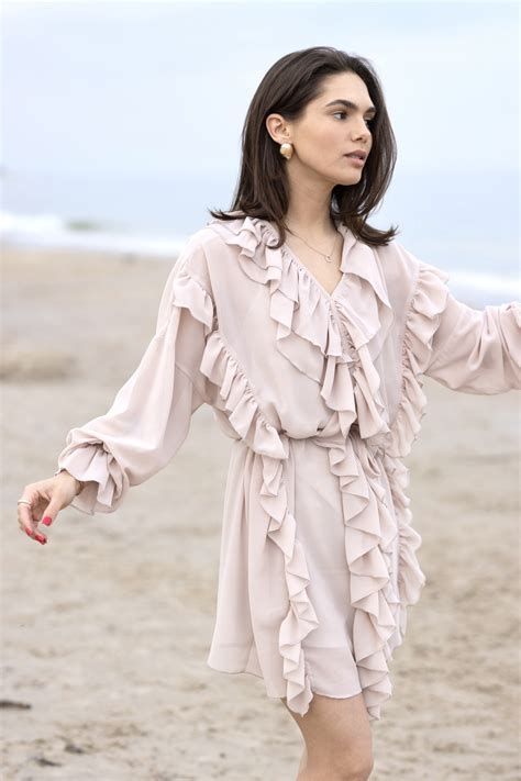 Aurora Nude Ifonin Suknel