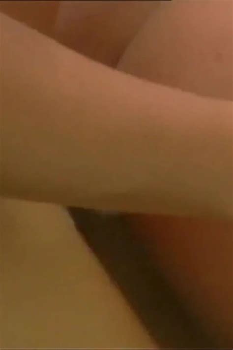 Wunderbare Amateur MILF Mit Dicken Titten Wird Auf Dem Tennisplatz In Den Arsch Gefickt Und Von