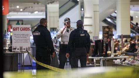 Juvenile Warrant Issued For 17 Year Old Charged With Second Degree Murder In Mall Of America