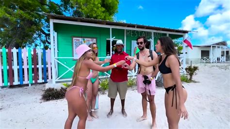 Great Ass Bikini Traveller Veronica Softcore