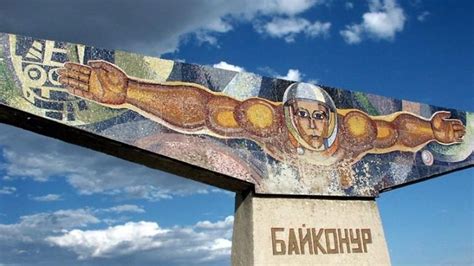 Kazakh President briefed on Baiterek project at Baikonur