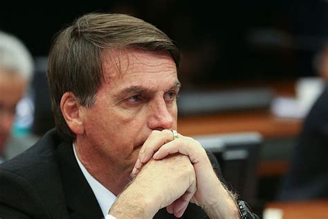 Bolsonaro Apresenta Plano De Governo Misturando Propostas Política