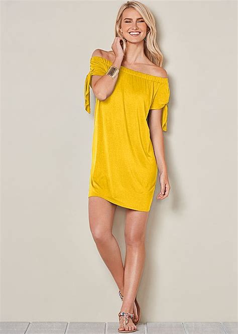 With Two Bold Colors To Pick From This Dress Is Perfect For Spring Or