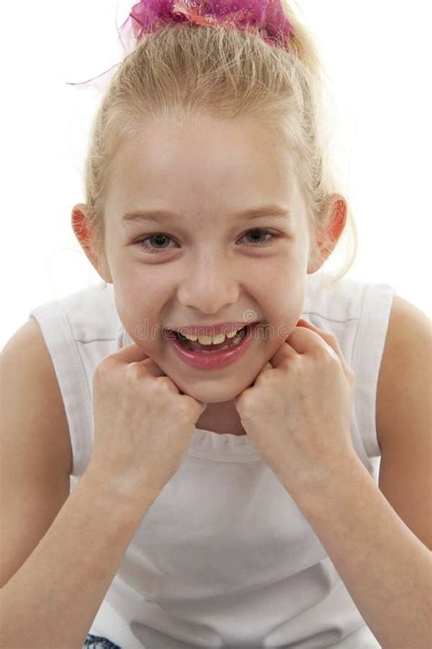 Zwei junge blonde Mädchen stockbild Bild von kaukasisch 13016017