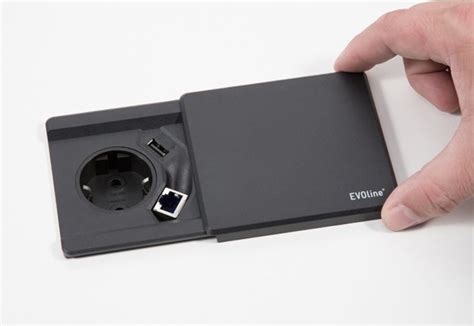 Выдвижные розетки для столешницы evoline