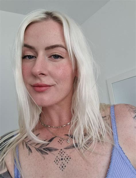 A Smile For You Nudes Sexyfrex Nude Pics Org