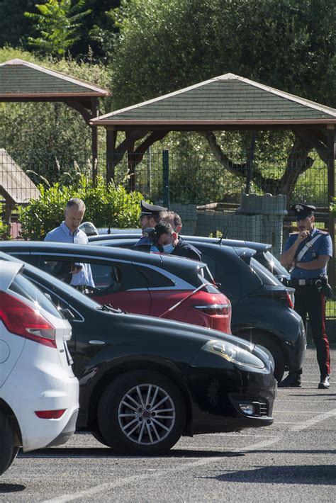 Roma Dimenticata In Auto Dal Pap Per Ore Morta Bimba Di Mesi