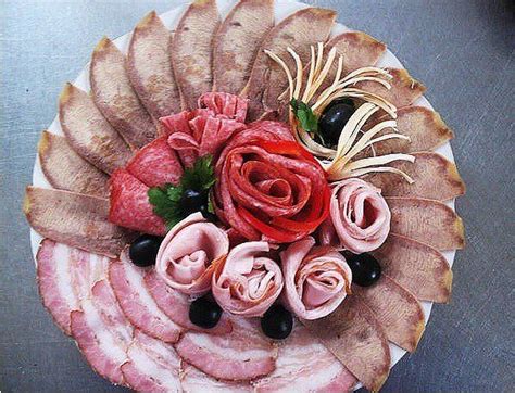 Идеи подачи мясной нарезки | Exhibición de comida, Guarniciones de ...