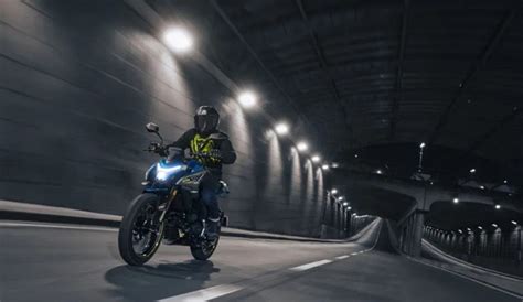 Lộ diện naked bike cỡ nhỏ nhưng toàn trang bị khủng giá lại hợp lý cho người mới chơi