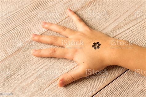 Gambar Tato Kecil Di Tangan 58 Koleksi Gambar