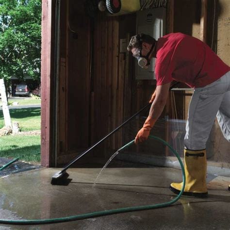 How To Get Oil Stains Out Of Concrete These Are The Four Best Ways To Remove Old Oil Stains