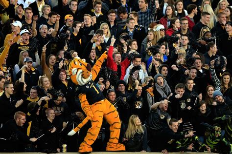 Mizzou Fans On Field After Winning Sec East We Want Bama