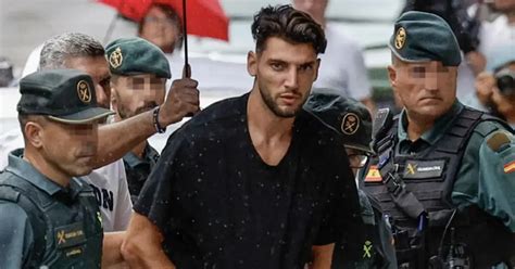 Presunta Agresi N Sexual Rafa Mir Meti Los Dedos En La Vagina De Una Chica La Encerr En El