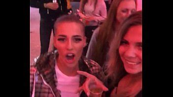 Amigos Follando En El Festival Xvideos