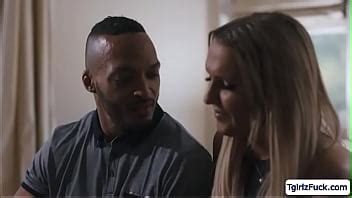 Plantureuse Tbabe Aime Sucer Une Grosse Bite Noire XVIDEOS