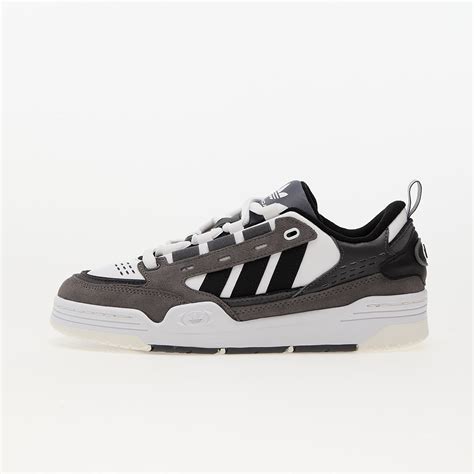adidas Adi2000