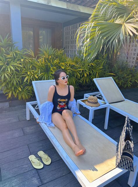 Body thay đổi sau lần sinh nở Bảo Thanh gợi ý monokini đi biển thay cho bikini