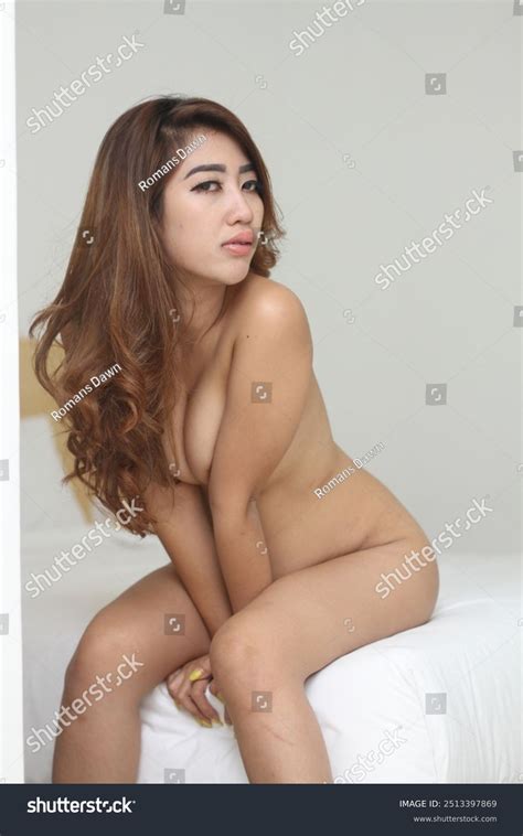 Beauty Naked Woman Pose Sexy Stock Photo Shutterstock