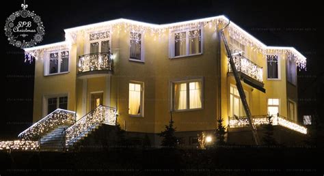 Новогодние украшения для дома: бахрома, дюралайт