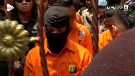 Video Rekonstruksi Pembunuhan Satu Keluarga Di Bekasi Regional